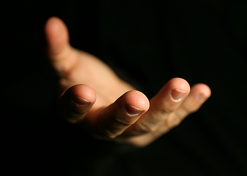 mano-tesa